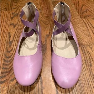 Size 40 lavender ballet flats